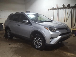 TOYOTA RAV4 HV LE 2018