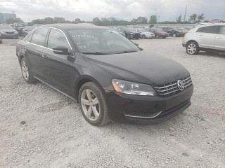 VOLKSWAGEN PASSAT SE 2013