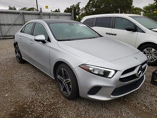 MERCEDES-BENZ A 220 2020