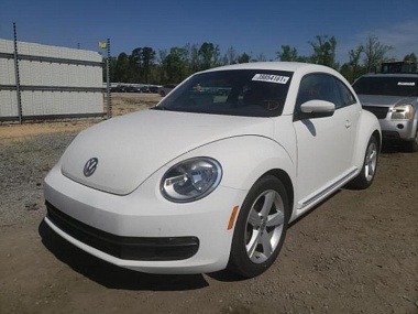 VOLKSWAGEN BEETLE 2012