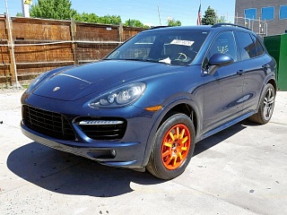 PORSCHE CAYENNE GTS