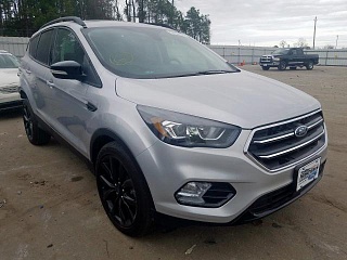 FORD ESCAPE TITANIUM 2017