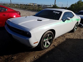DODGE CHALLENGER SXT 2013