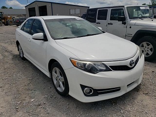 TOYOTA CAMRY L 2013