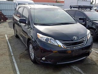TOYOTA SIENNA XLE 2012