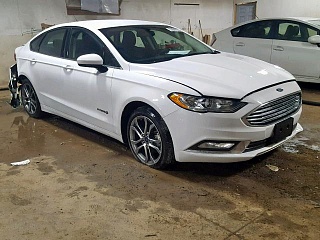 FORD FUSION SE HYBRID 2017