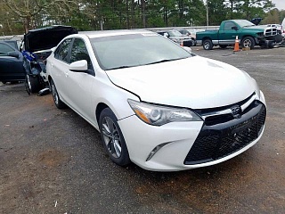 TOYOTA CAMRY LE 2016
