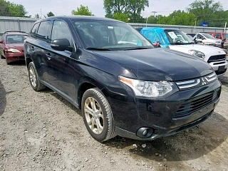 MITSUBISHI OUTLANDER SE 2014