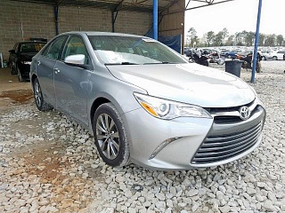 TOYOTA CAMRY LE 2015