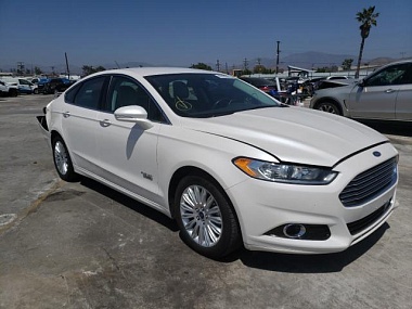 FORD FUSION TITANIUM PHEV 2014