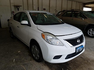 NISSAN VERSA S 2014