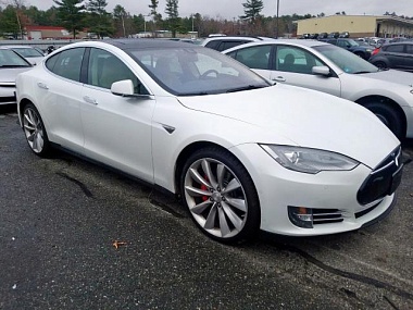 TESLA MODEL S 85D