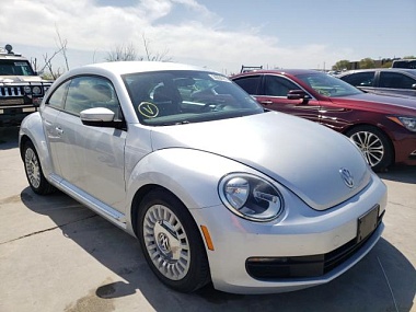 VOLKSWAGEN BEETLE 2013