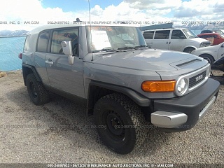   TOYOTA FJ CRUISER, 2014